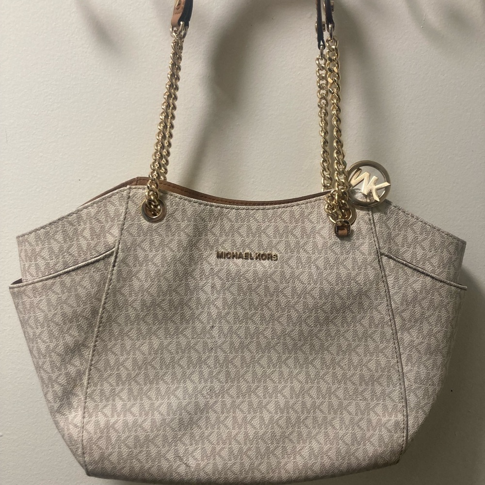 Michael Kors purse